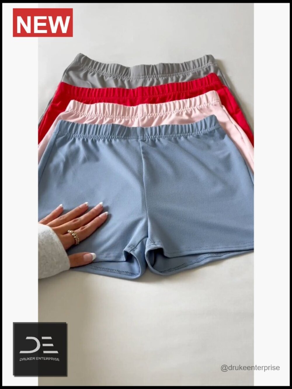 2 Piece Lounge Set Matching Shorts and Tee - Picture 5 of 7